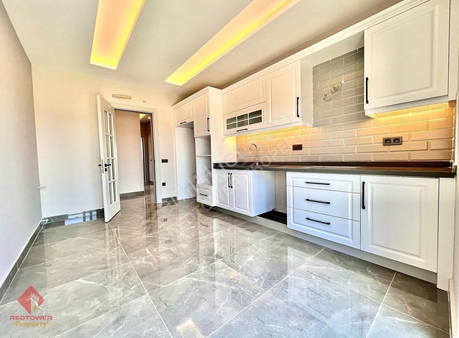 Alanya Obada Teraslı, Ayrı Mutfaklı, Şömineli 4+1 Dubleks Daire - Görsel 11