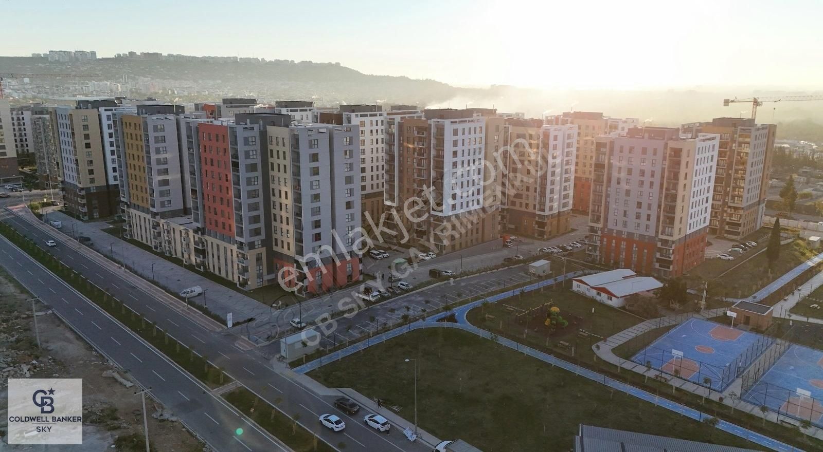 Sur Yapı'da Full Eşyalı Kiralık 1+1 Daire Full Manzara