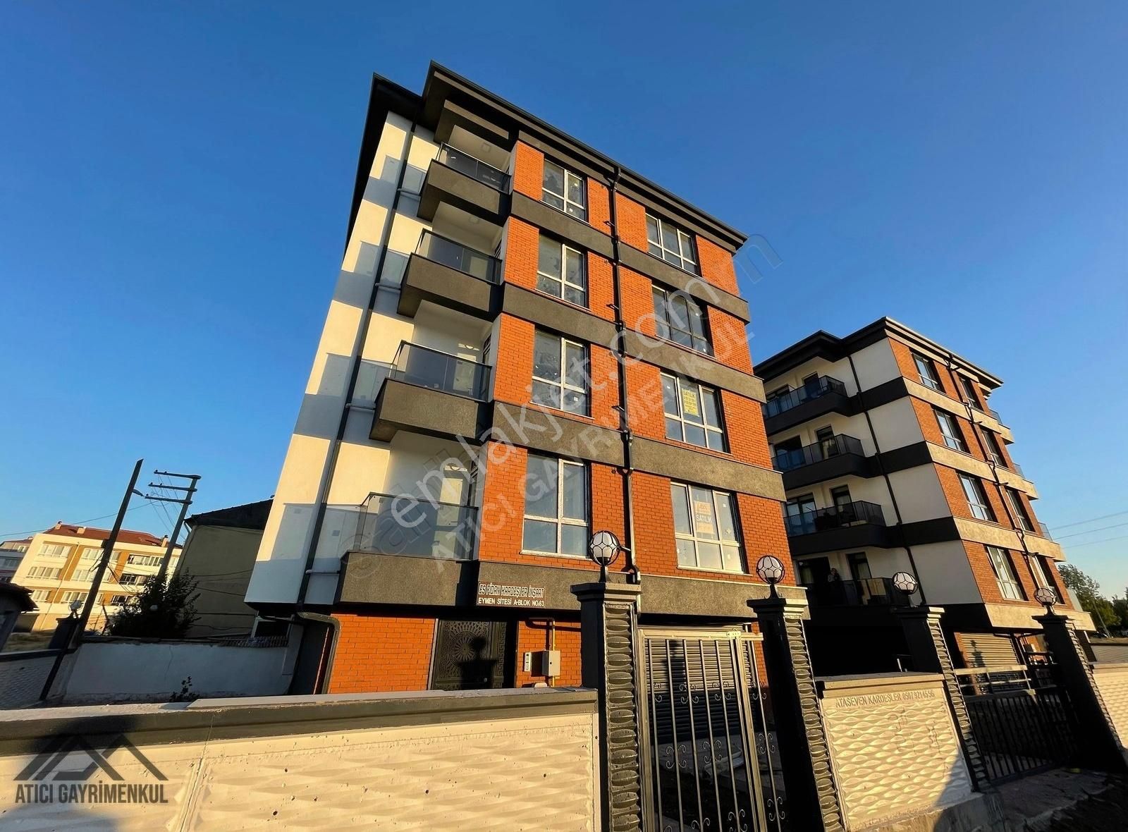 Yeşiltepe 'de 2+1 Lüks Full Cephe Güneş Alan Sıfır Daire