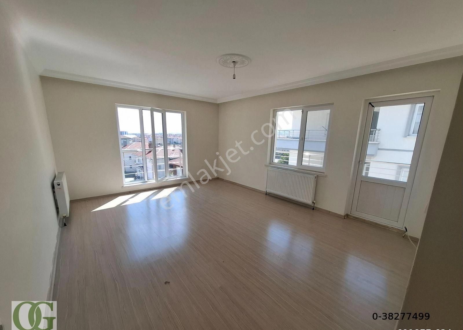 Osman Gülcan'dan İlçe Jandarma Yanı Güney Cephe Kiralık 3+1 Daire