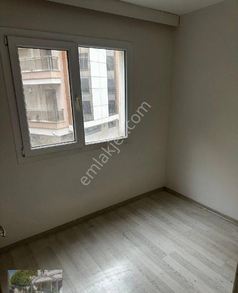 Bostanlı Merkezde Sahile Çok Yakın - Görsel 12