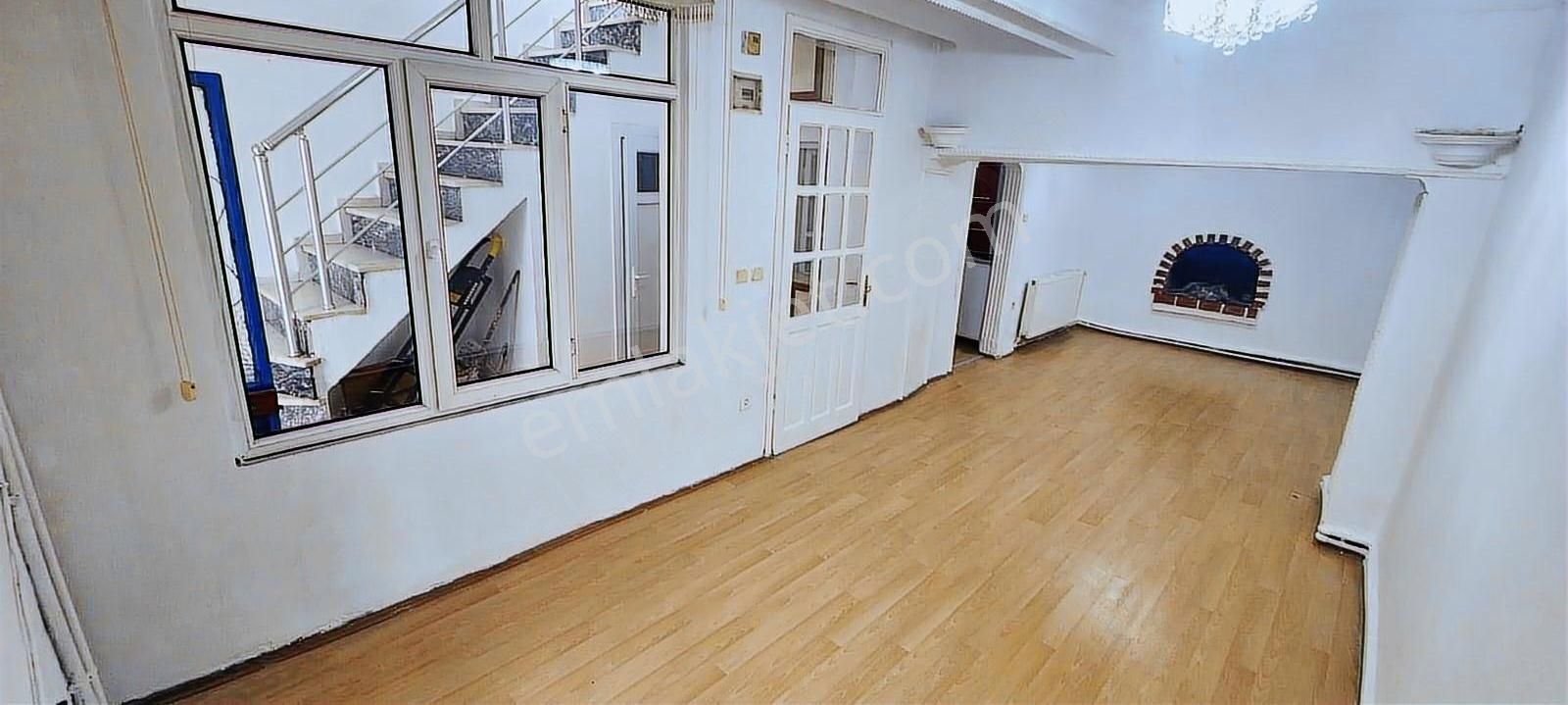 Bodrum Kumbahçe Merkezde Sahile 50 Adım Dubleks Ev - Görsel 3