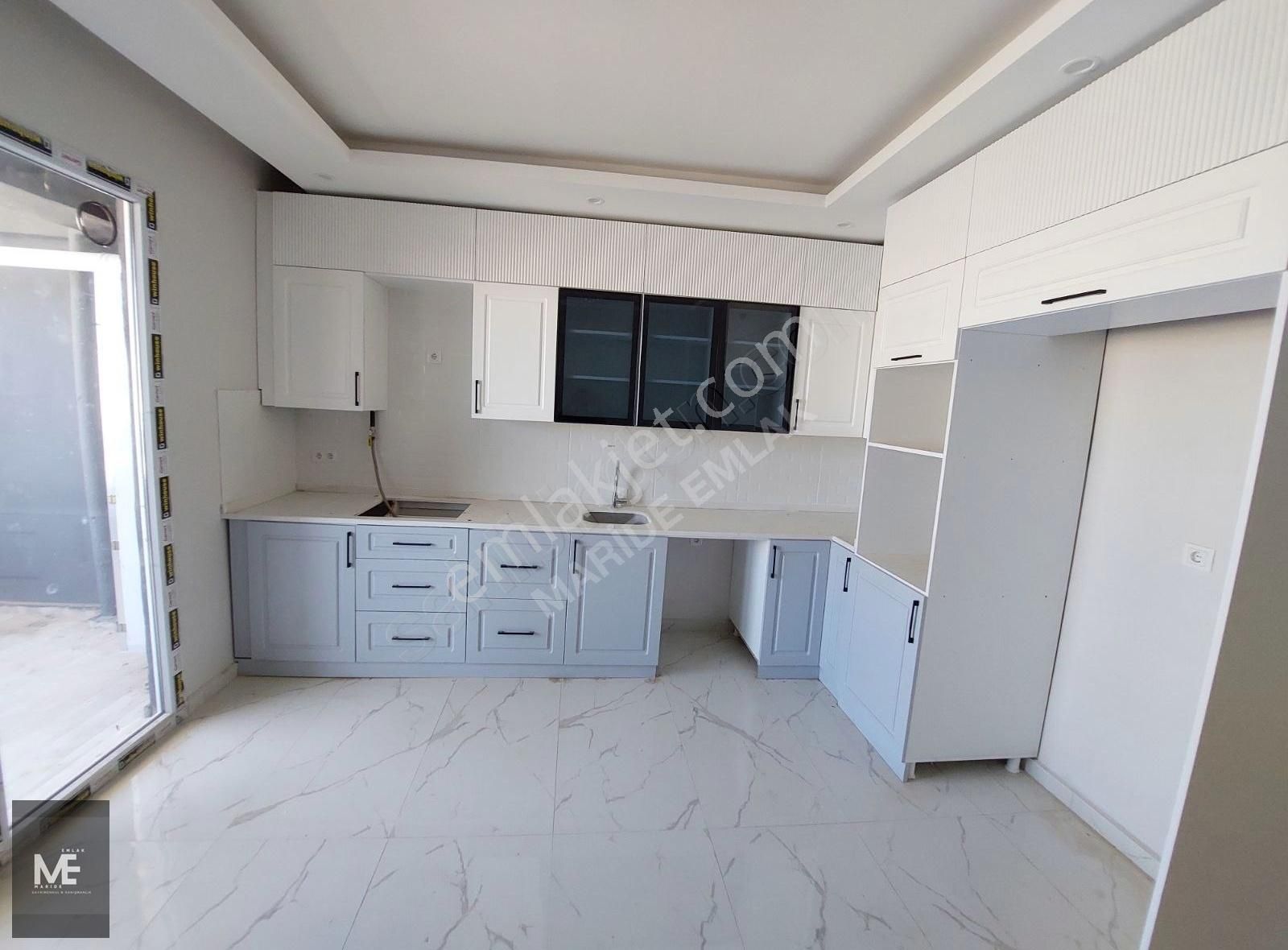 Maride Emlak'tan Hastane Arkası Kiralık 3+1 Lüx Daire