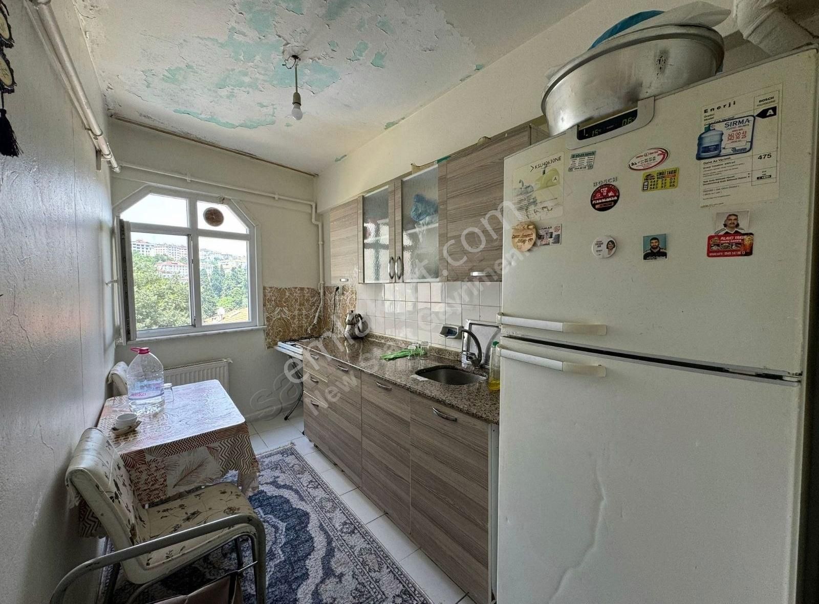 Üsküdar'da İhtiyaçtan Dolayı Satılık Yatırımlık 3+1 Daire