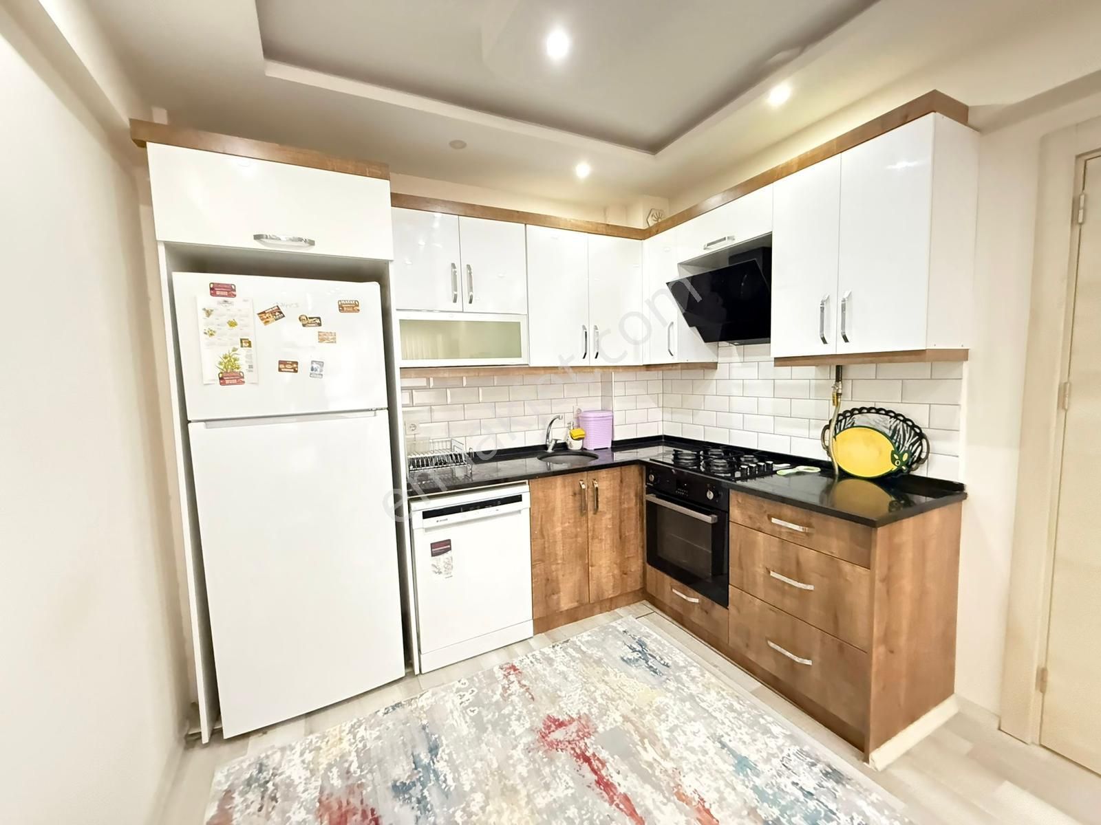 🏡muradiye Mahallesi 🏡 ✅1+1 50 M2 5 Katlının 2 Katı ❇️ Kombi Dogalgazlı