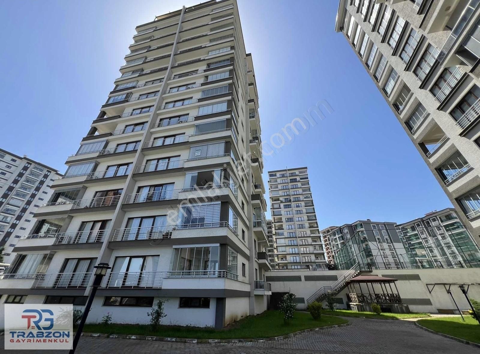 Trabzon Kaşüstü Esya Sitesinde Satılık 4+1 Lüks Daire