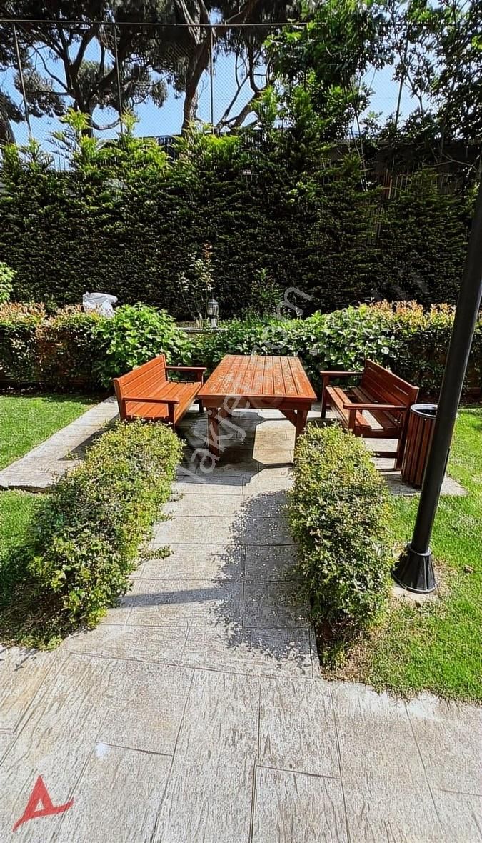 Batı Mh Sahil Konaklarında Teras Balkonlu 2+1 Kiralık Daire