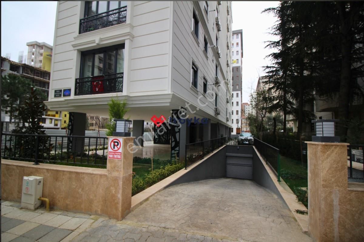 Kadıköy Suadiyede 3+1 Kiralık Daire Troykadan
