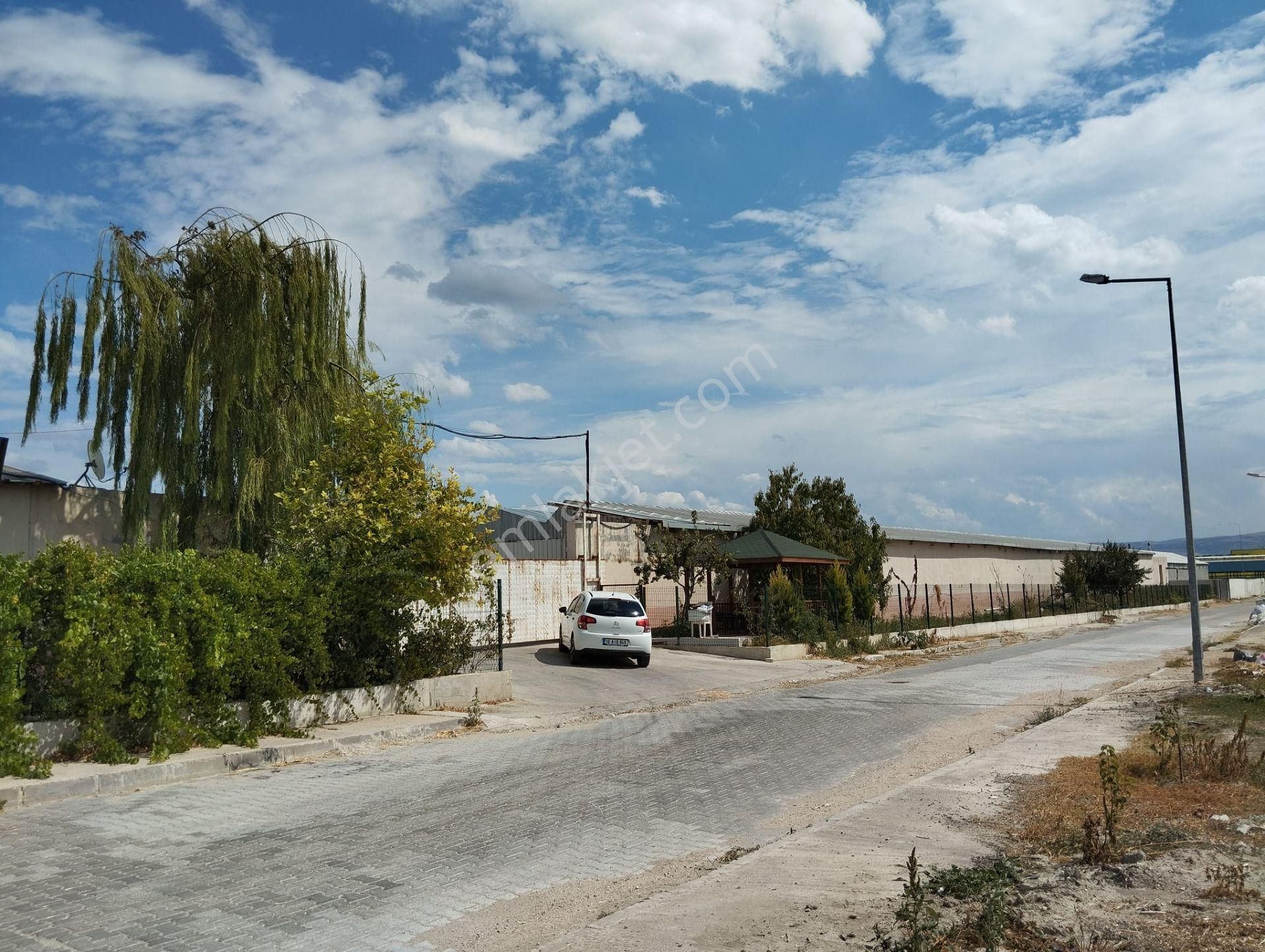 Aslantürk Emlaktan Satılık Besi Çiftliği - Görsel 23