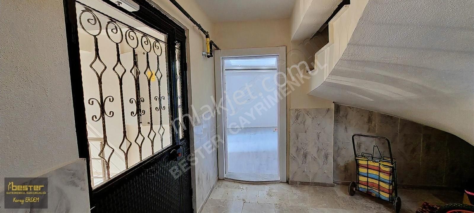 Menemen Esatpaşa Mh. Metro Yakını 122m2 3+1 Doğalgazlı Daire