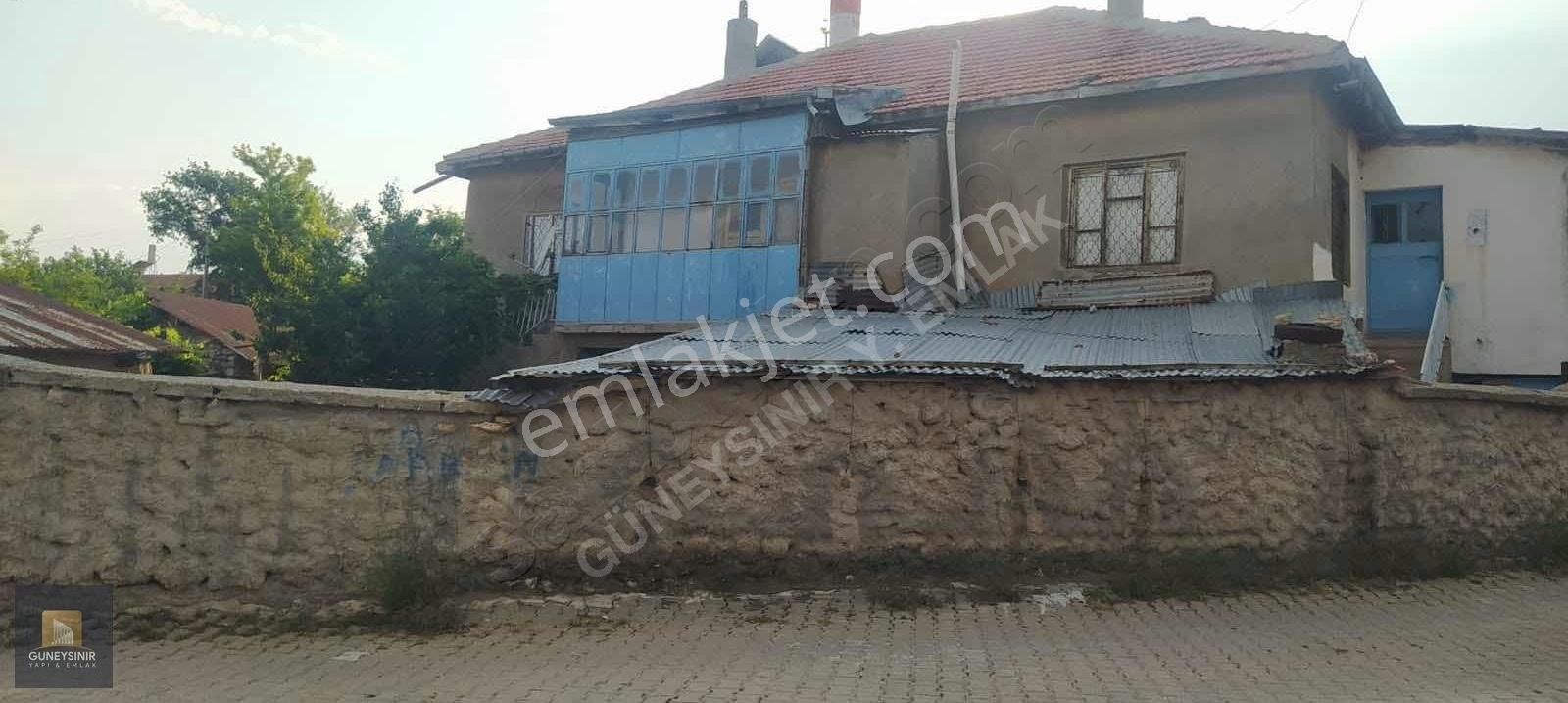 Güneysınır Merkeze Yakın İlçe İçi Karasınır Mezarlık Karşısı
