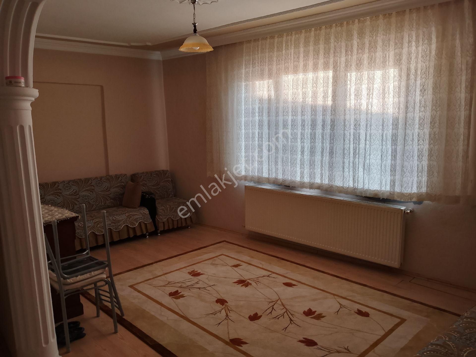 Çok Acilll Sahibinden 3 Katlı Müstakil Bina Yatırımlık Merkezi Konumda
