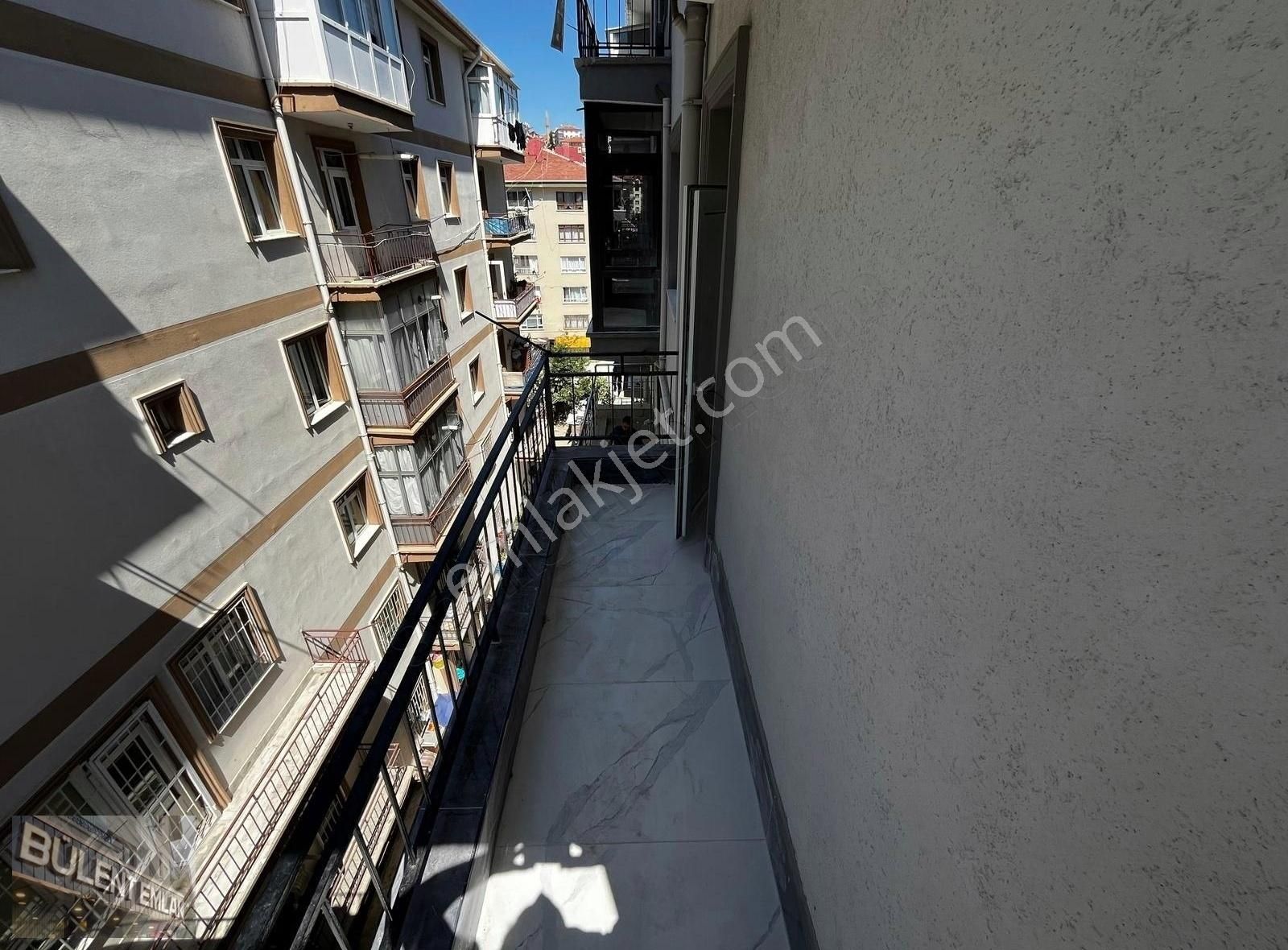 Bülent Emlak'tan Ayvalı Cad Üzeri Full Yapılı Bağımsız 4+1