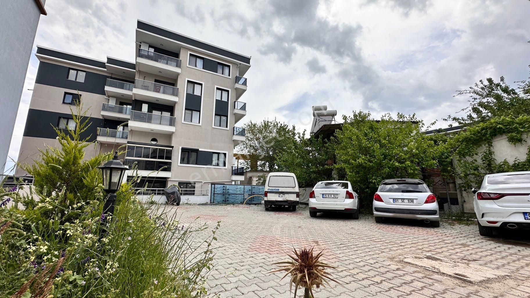 Seyrek’te Müstakil Bahçeli, Eşyalı, Satılık 1+1 Fırsat Daire