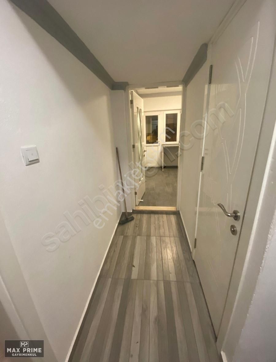 Fesleğen Mah. İnönü Cad. Yakını İçi Yenilenmiş 3.5 +1 Daire - Görsel 2