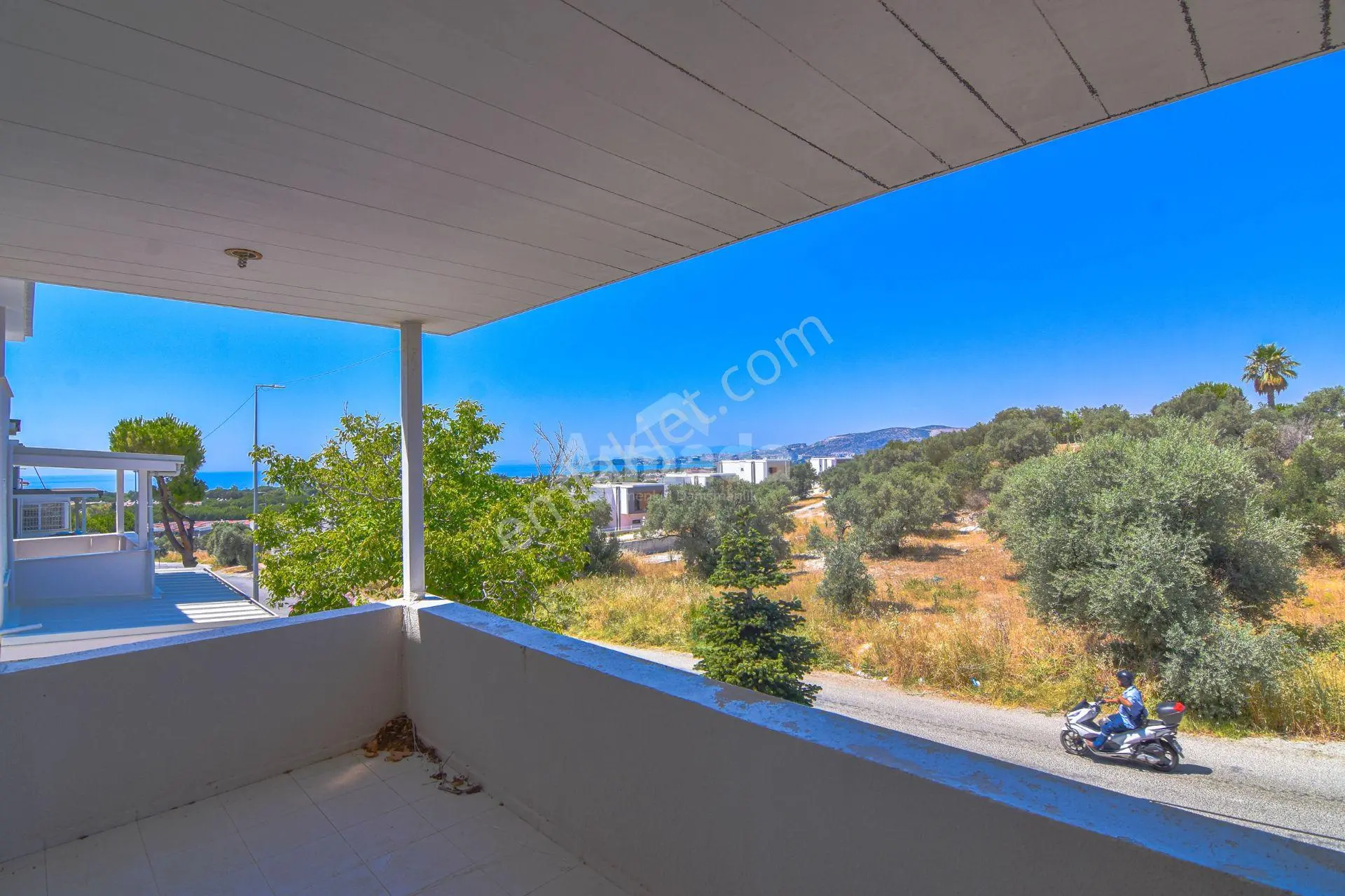 Kuşadası Soğucak Aşiyan Sitesi'nde Full Deniz Manzaralı Villa - Görsel 15