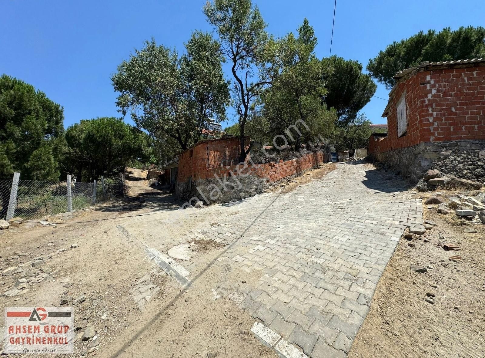 Cundaya Komşu , Hobi Bahçesi İçin İdeal Konum 376 M2 Fırsat Arsa