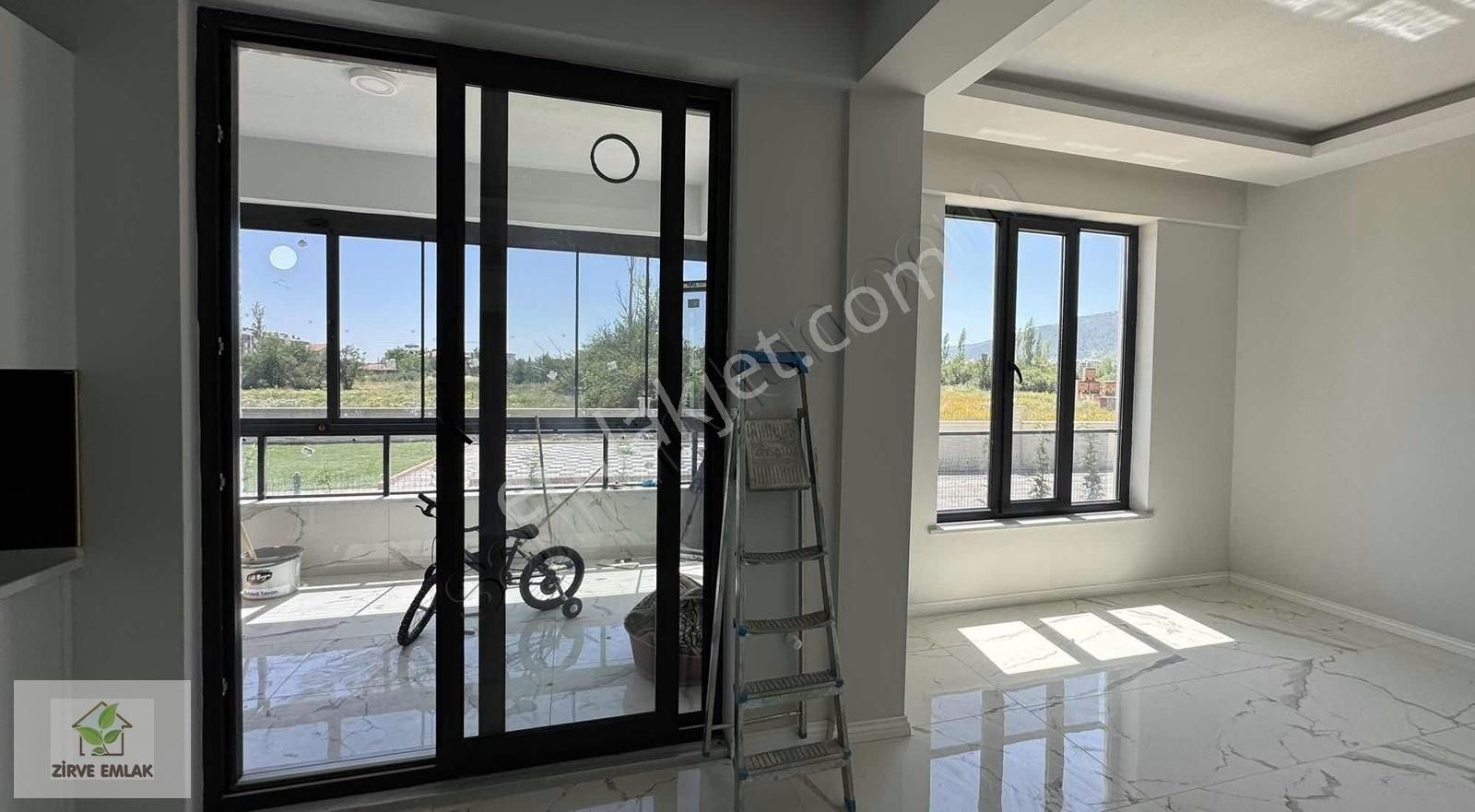 Zirve Emlak Satıyorr Sıfırlüx 3+1 165 M2 Özel Bahçeli Daire - Görsel 3