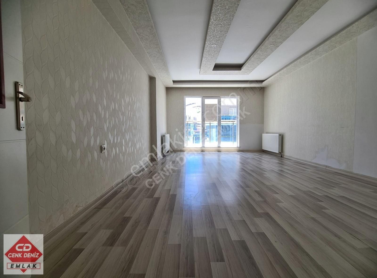 Yükseltepe'de Köşebaşı 2.katta Geniş Balkonlu Kiralık 2+1