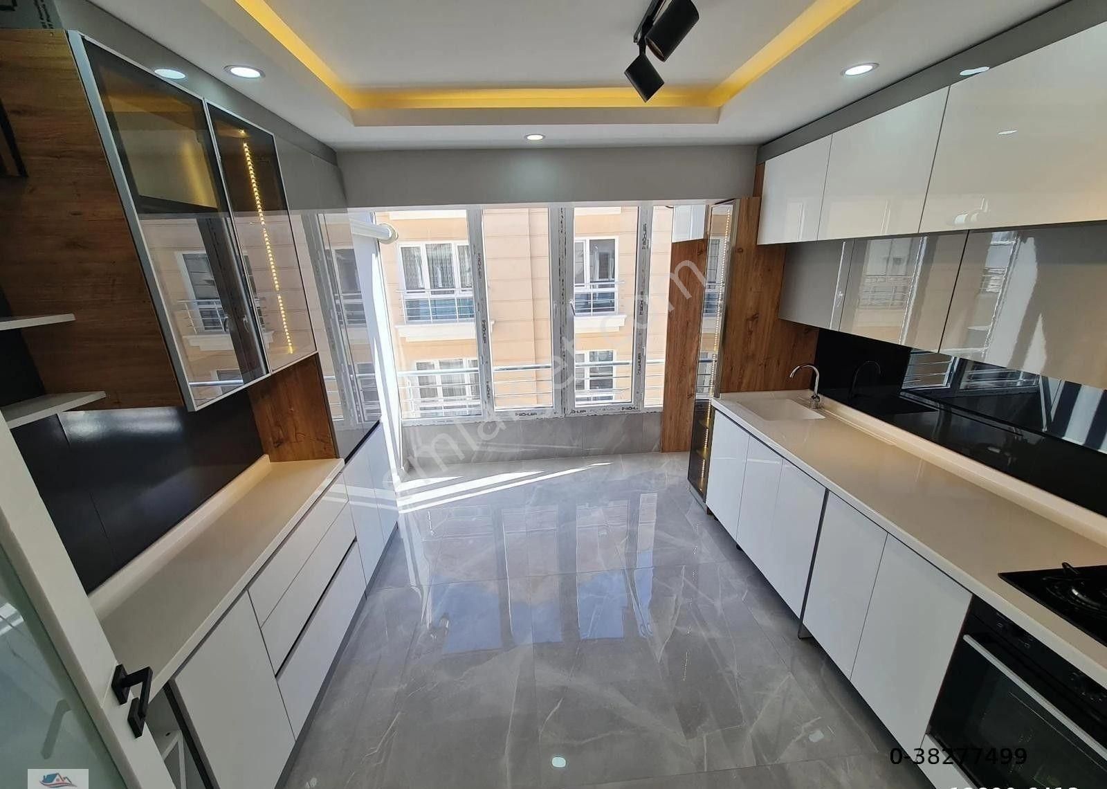 İstasyon Mh'de Ultra Lüx Full+full Yapılı Ebeveyn Banyolu Daire