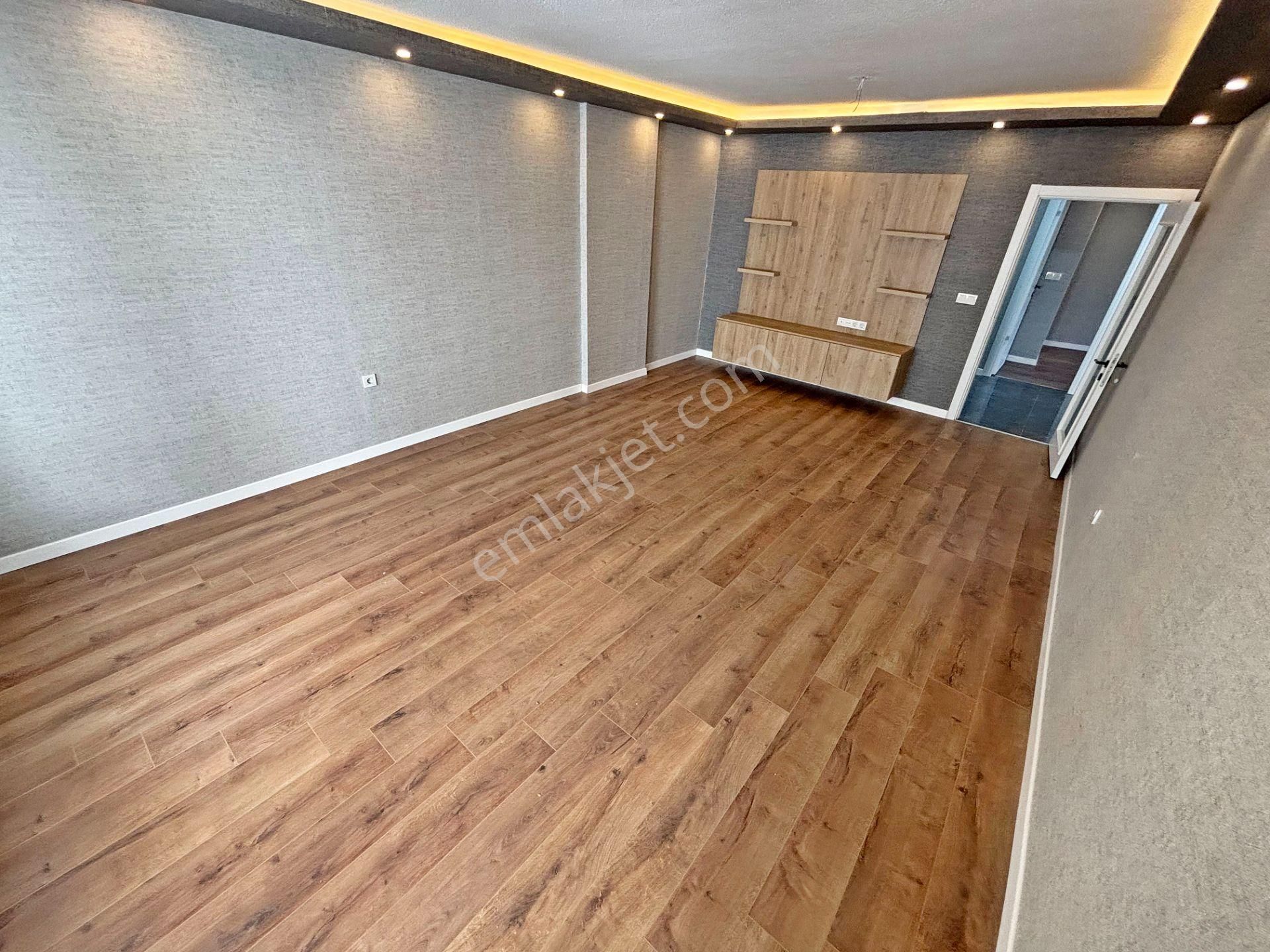 3+1 Merkezi Konumda Bağımsız Salon 1. Kat Ebeveyn Banyolu Daire! - Görsel 14