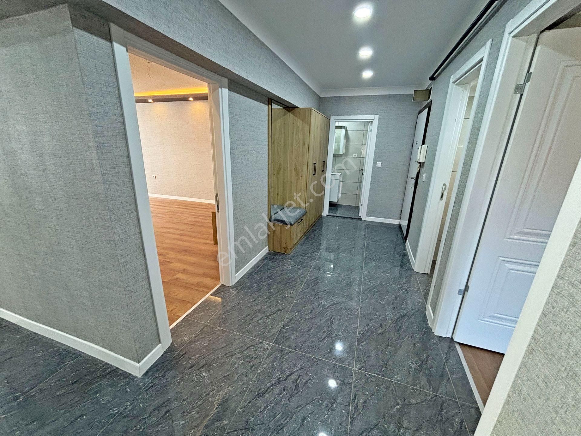 3+1 Merkezi Konumda Bağımsız Salon 1. Kat Ebeveyn Banyolu Daire! - Görsel 17