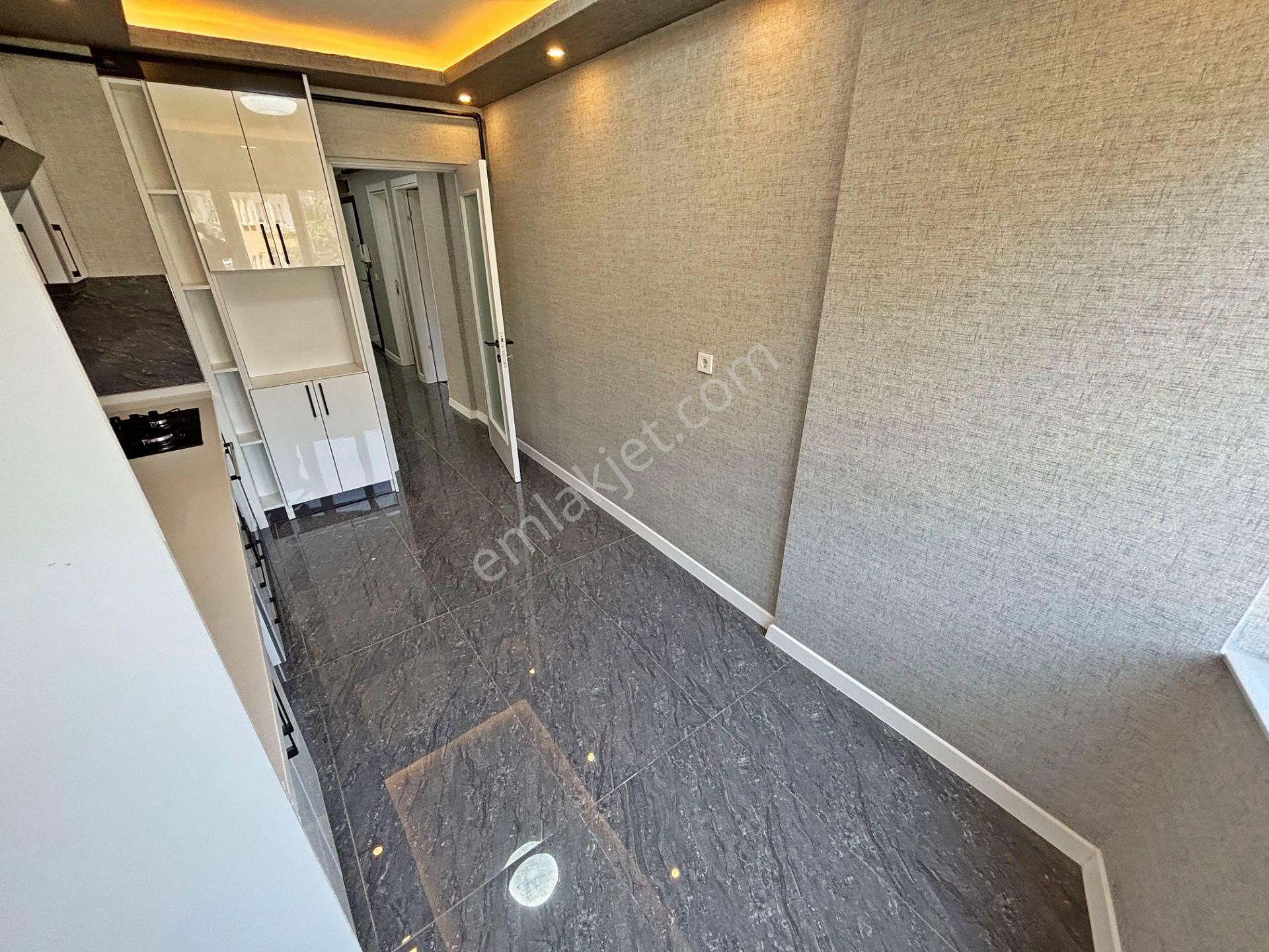 3+1 Merkezi Konumda Bağımsız Salon 1. Kat Ebeveyn Banyolu Daire! - Görsel 8