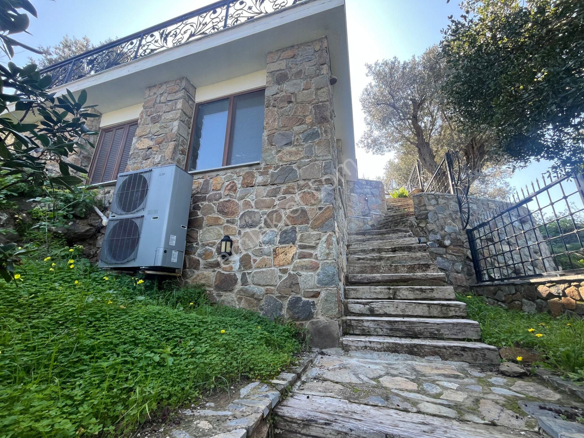 Bodrum Yalıkavak'ta Deniz Manzaralı Satılık 3+1 Villa - Görsel 8