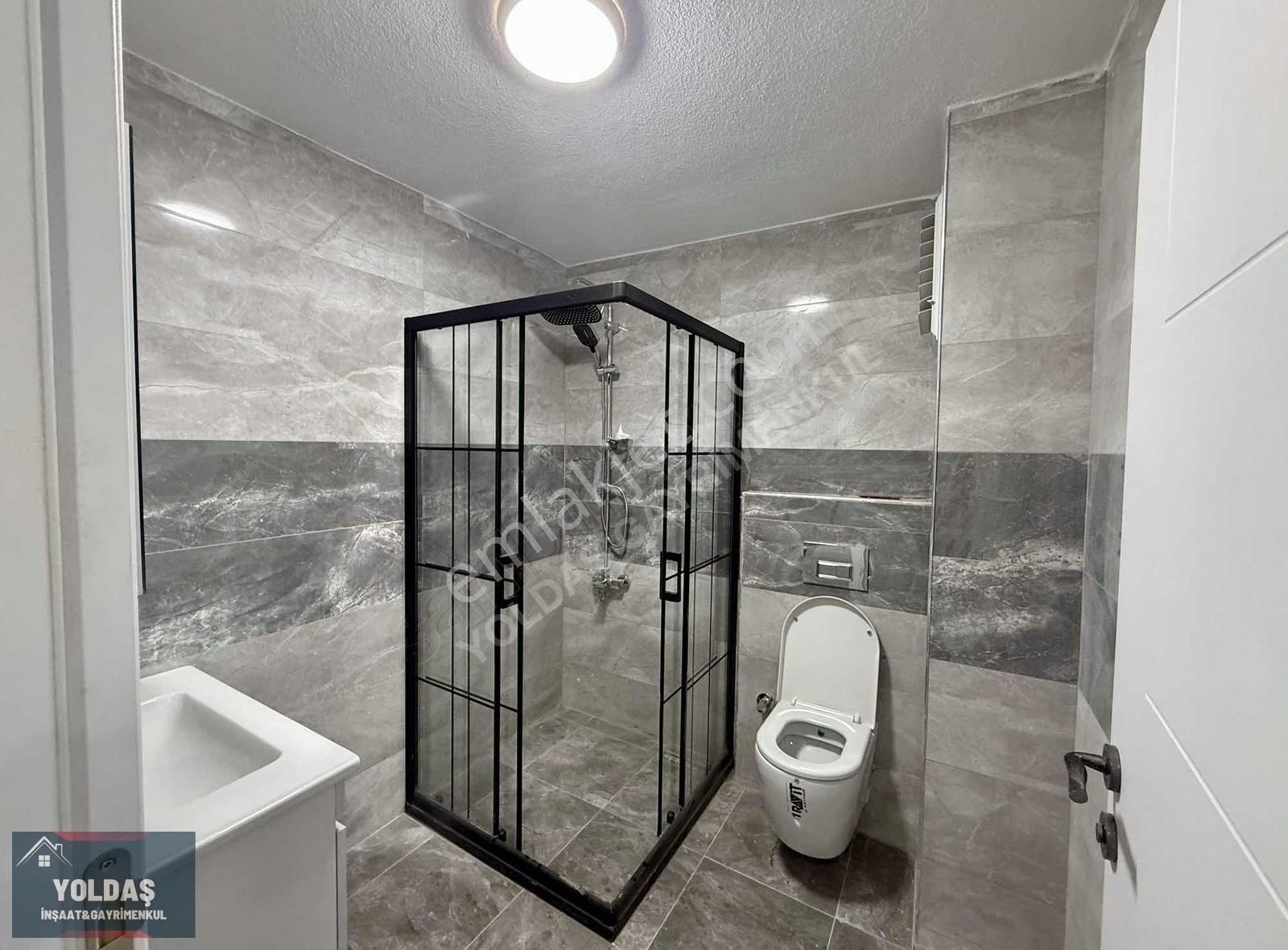 Yoldaş İnş Yunusemre 2+1 3 Kat 90m2 Lüks Satılık Daire
