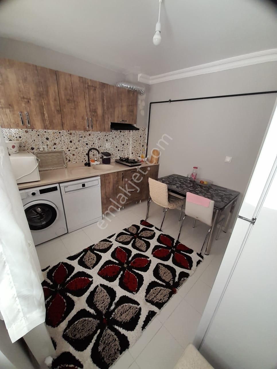 Krc'de Merkezi Konumda Mebs Okuluna Yakın 3+1 Eşyalı Kiralık Daire