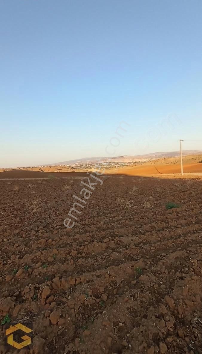 Şehir Ve Irmak Manzaralı 3 Emsal 15 Kat İmarlı Arsa