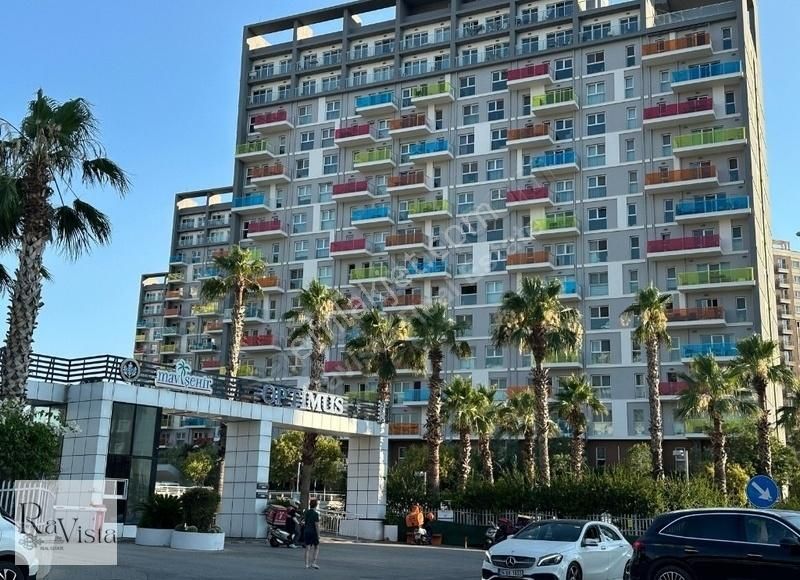 Mavişehir Soyak Optimus'ta Havuz Cepheli Lüks 1+1 Daire