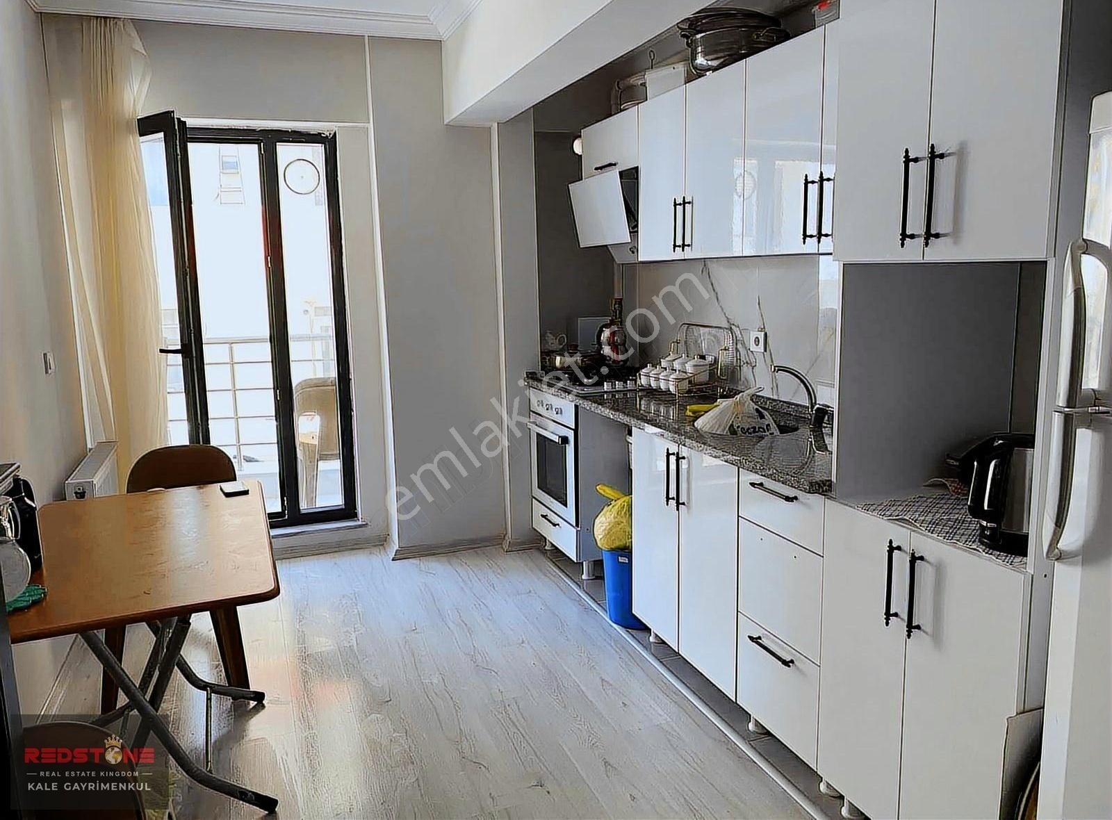 Lapseki'de Otoparklı 2+1 Daire