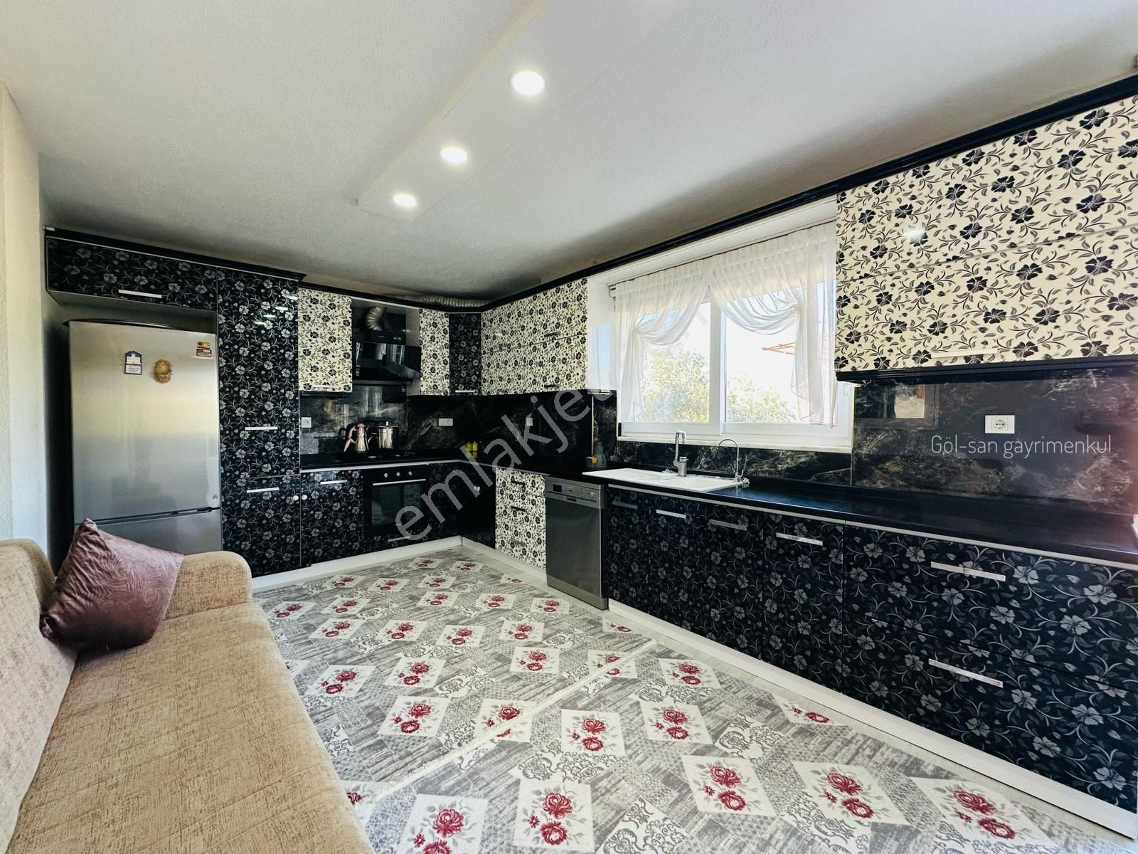 🏡 Göl-san Gayrimenkul’den 🏡yeşil Mah. Sınırında 185 M2 Satılık Daire - Görsel 4