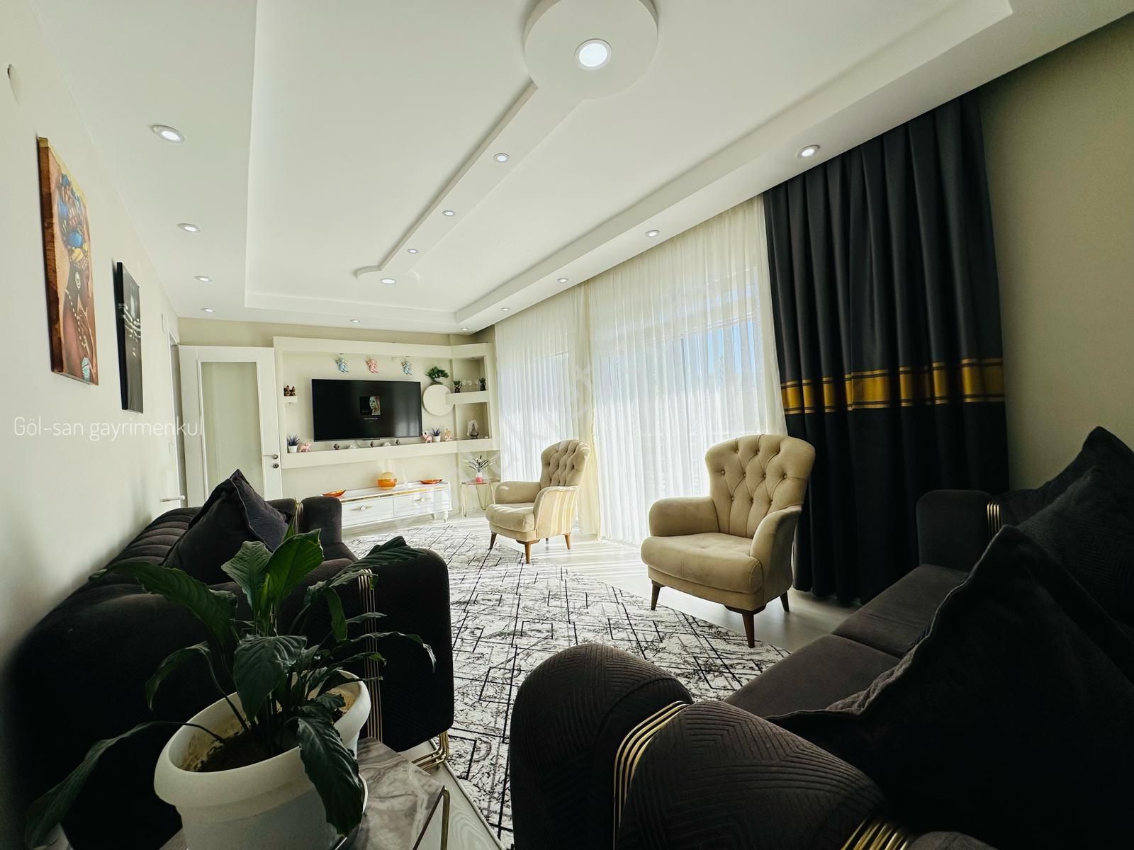 🏡 Göl-san Gayrimenkul’den 🏡yeşil Mah. Sınırında 185 M2 Satılık Daire