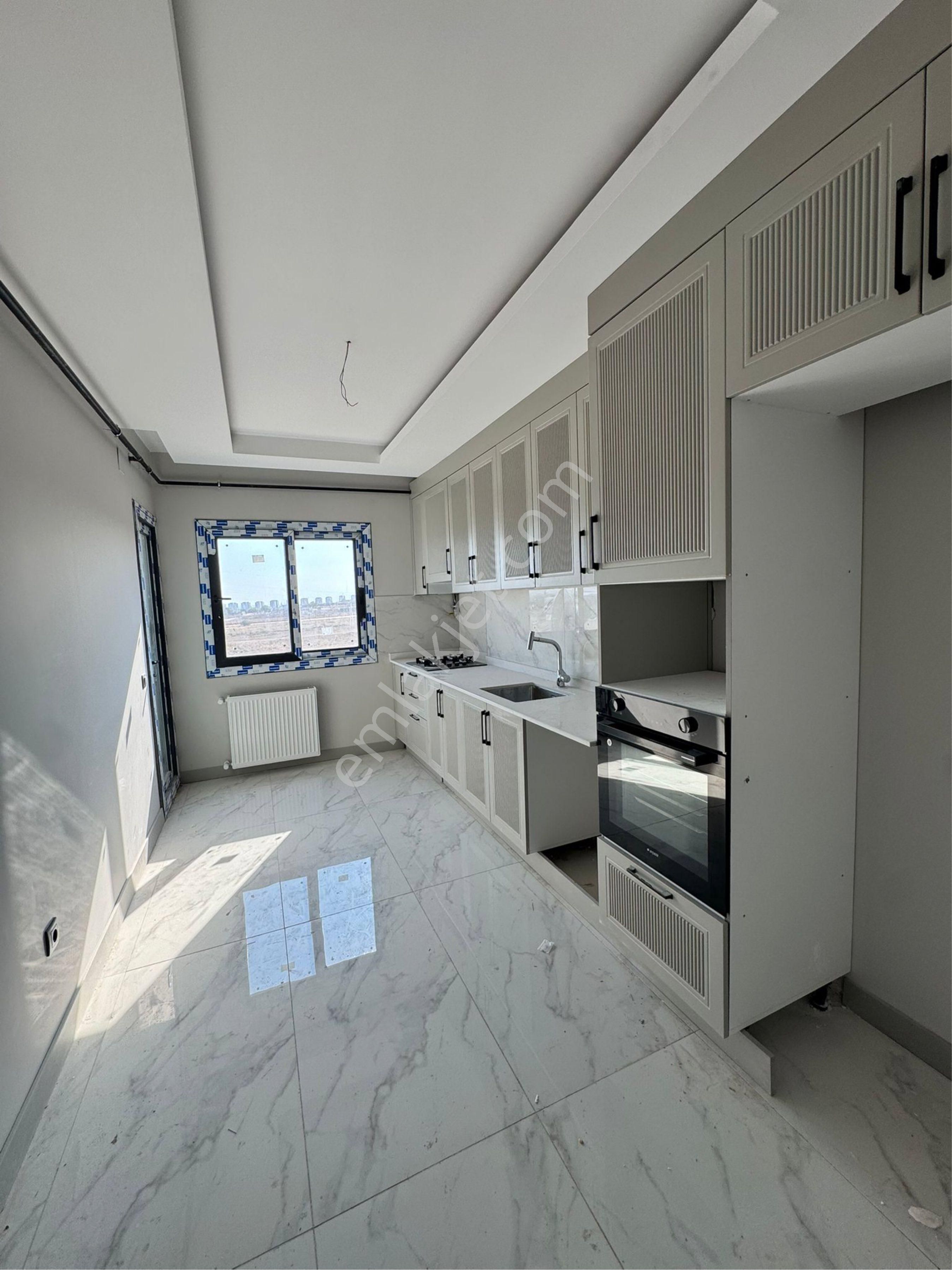 Sıfır Lüks 3+1 Daire | Güvenlikli Sitede, Modern Yaşam!