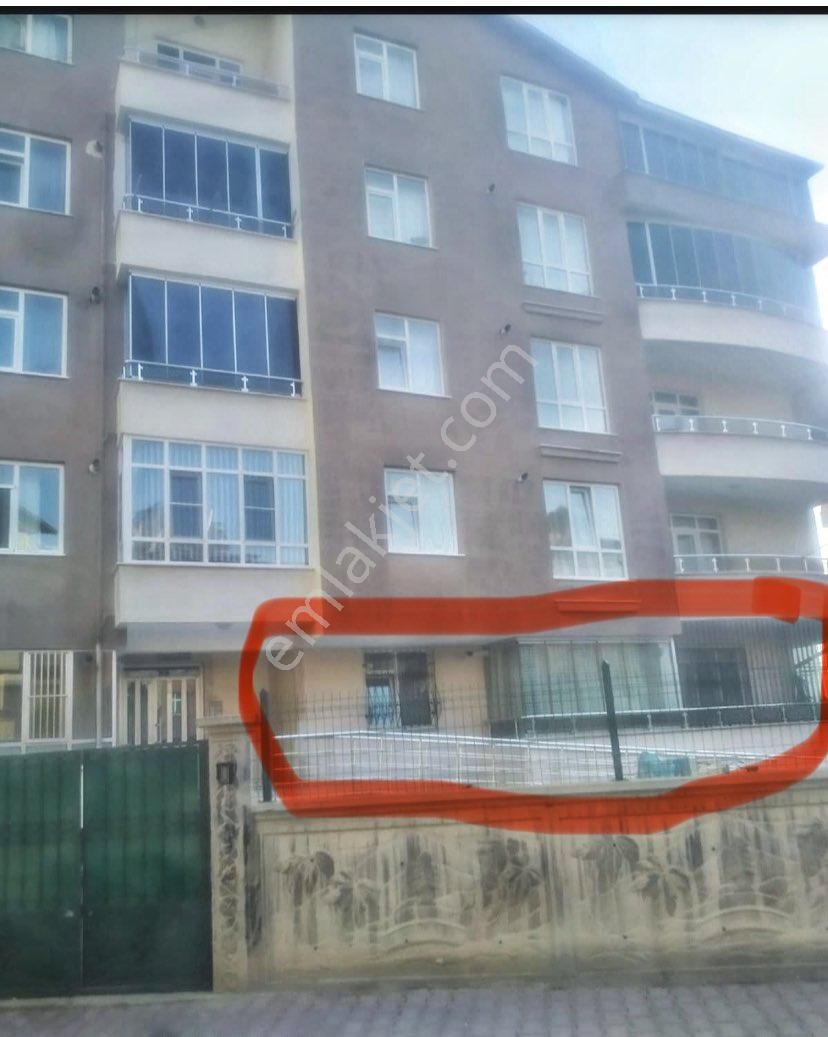 Hamzaoğlu Mah. 2+1yükaek Giriş. Net 90 M2