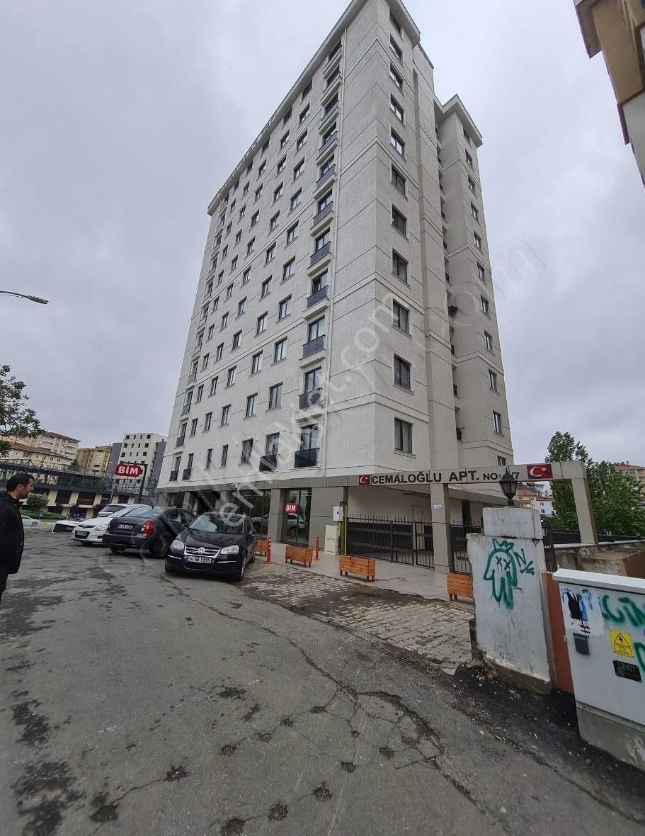 Finans Merkezine Yakın Butik Site İçerisinde 9.kat Daire