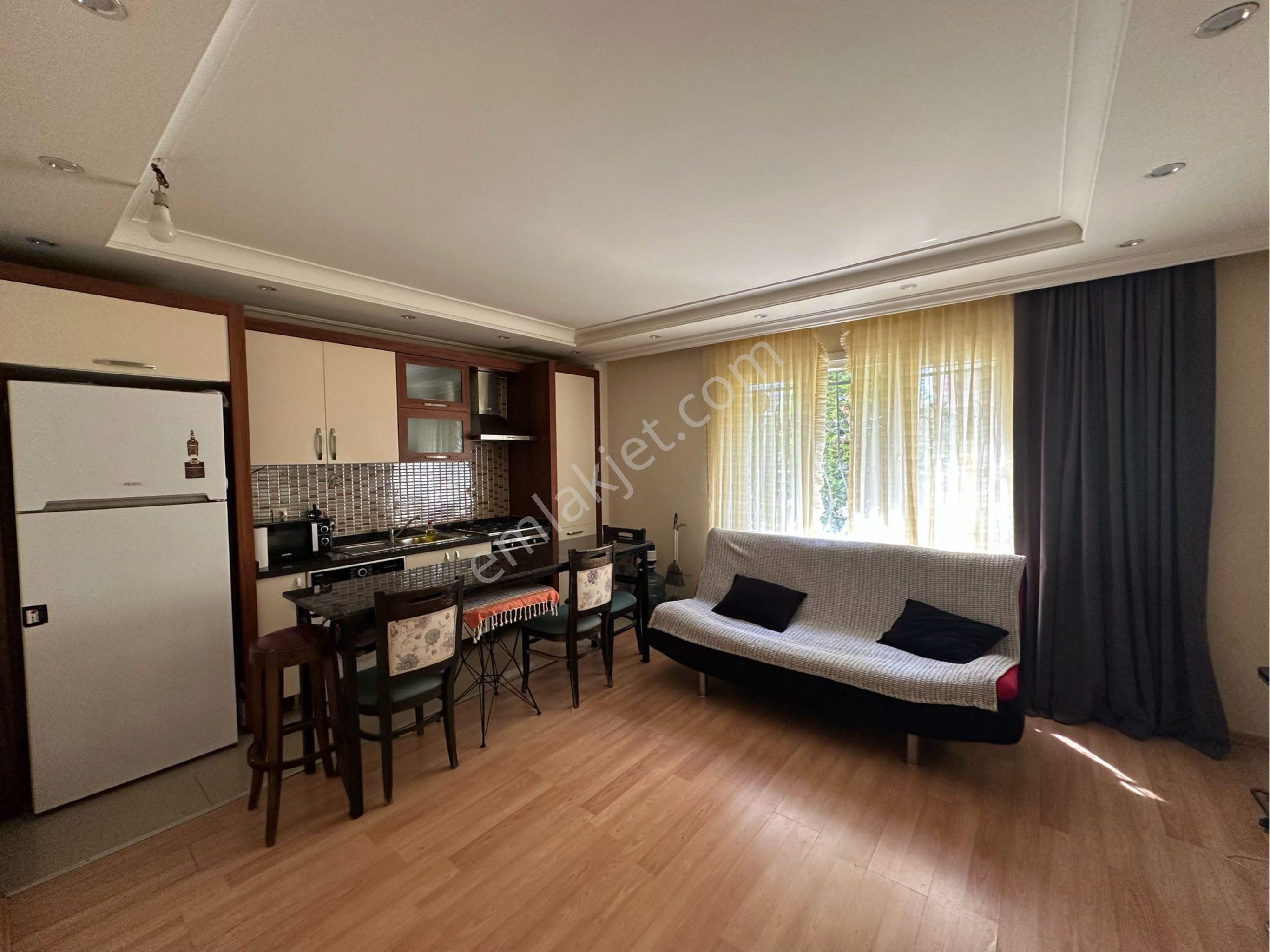 Firsat Satilik 2+1 Daire Havuzlu Site Buyukcekmece Fatih Mah