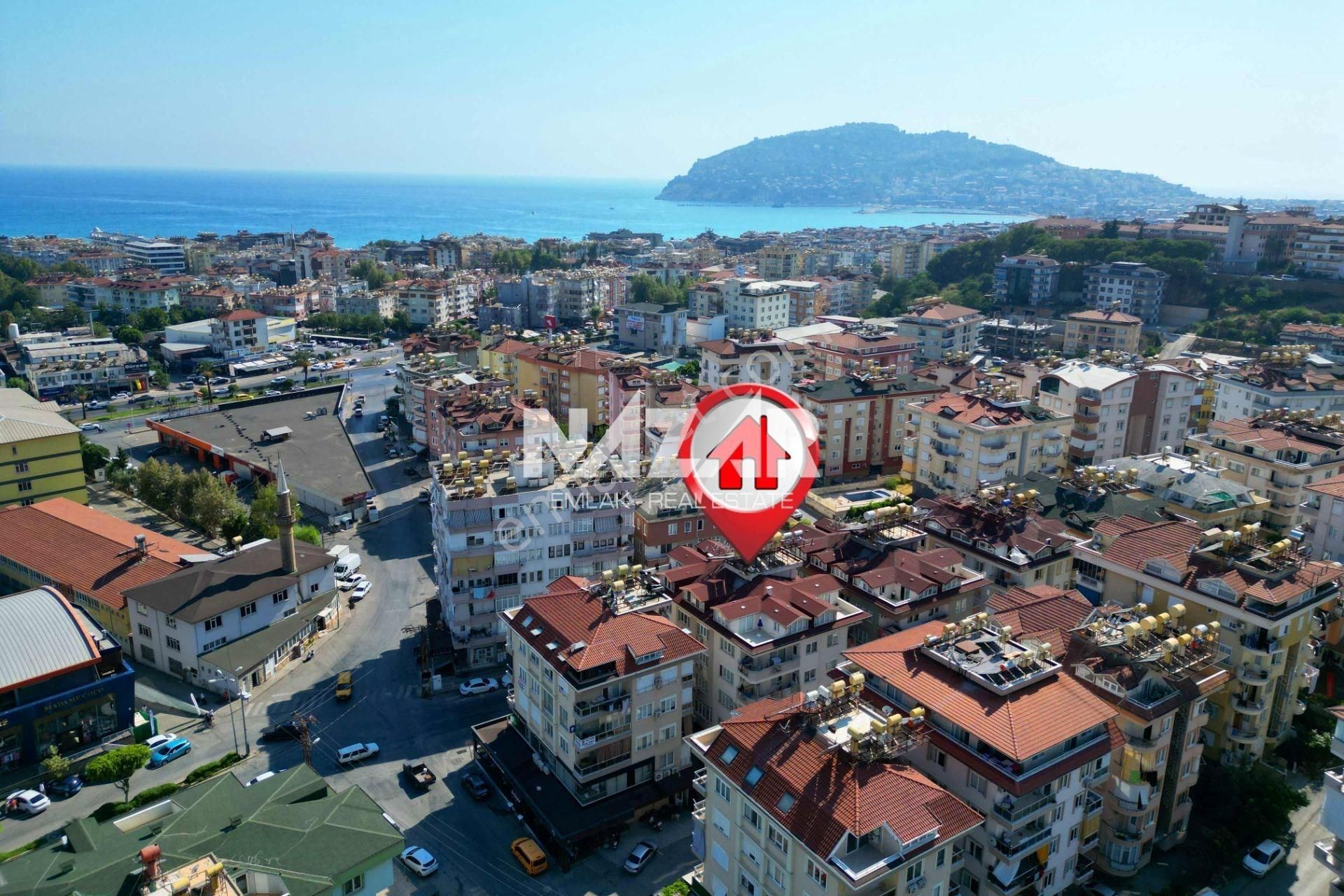 Alanya Cikcilli’de Satılık 6+1 Geniş Çatı Dubleks Daire