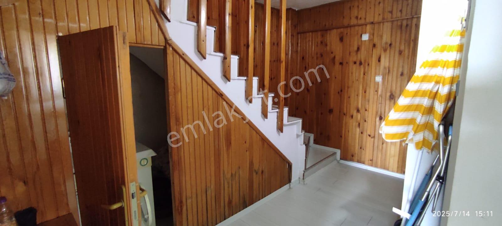 Kuşadası Merkezde Full Deniz Manzaralı 4+1 Veya 5+1 E Çevrilebilir Villa - Görsel 16