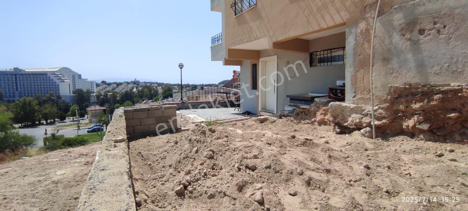Kuşadası Merkezde Full Deniz Manzaralı 4+1 Veya 5+1 E Çevrilebilir Villa - Görsel 10