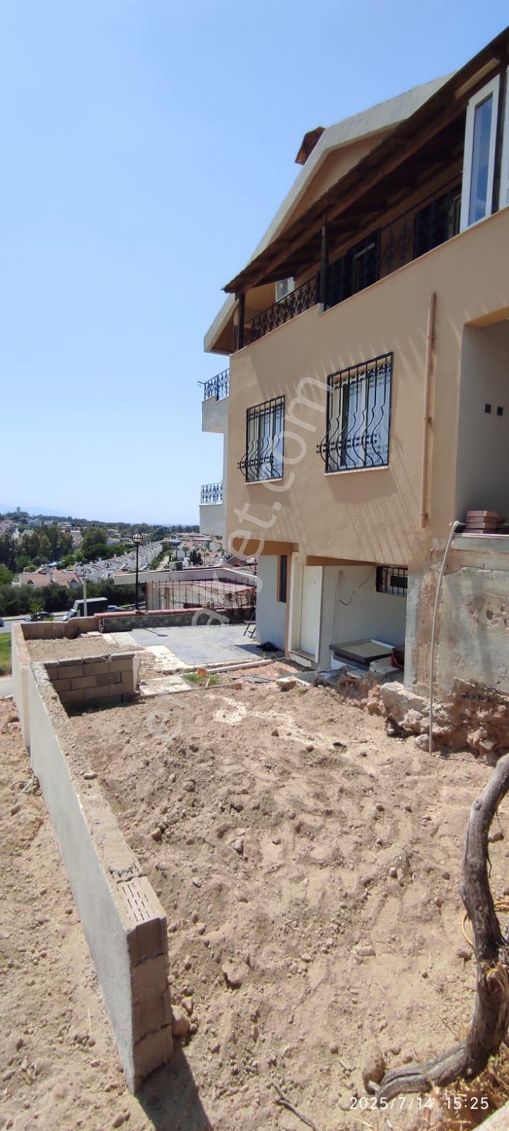Kuşadası Merkezde Full Deniz Manzaralı 4+1 Veya 5+1 E Çevrilebilir Villa - Görsel 11