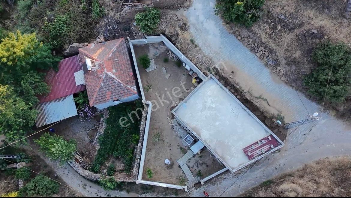Su Emlaktan Çobanköy’de Satılık Müstakil Ev