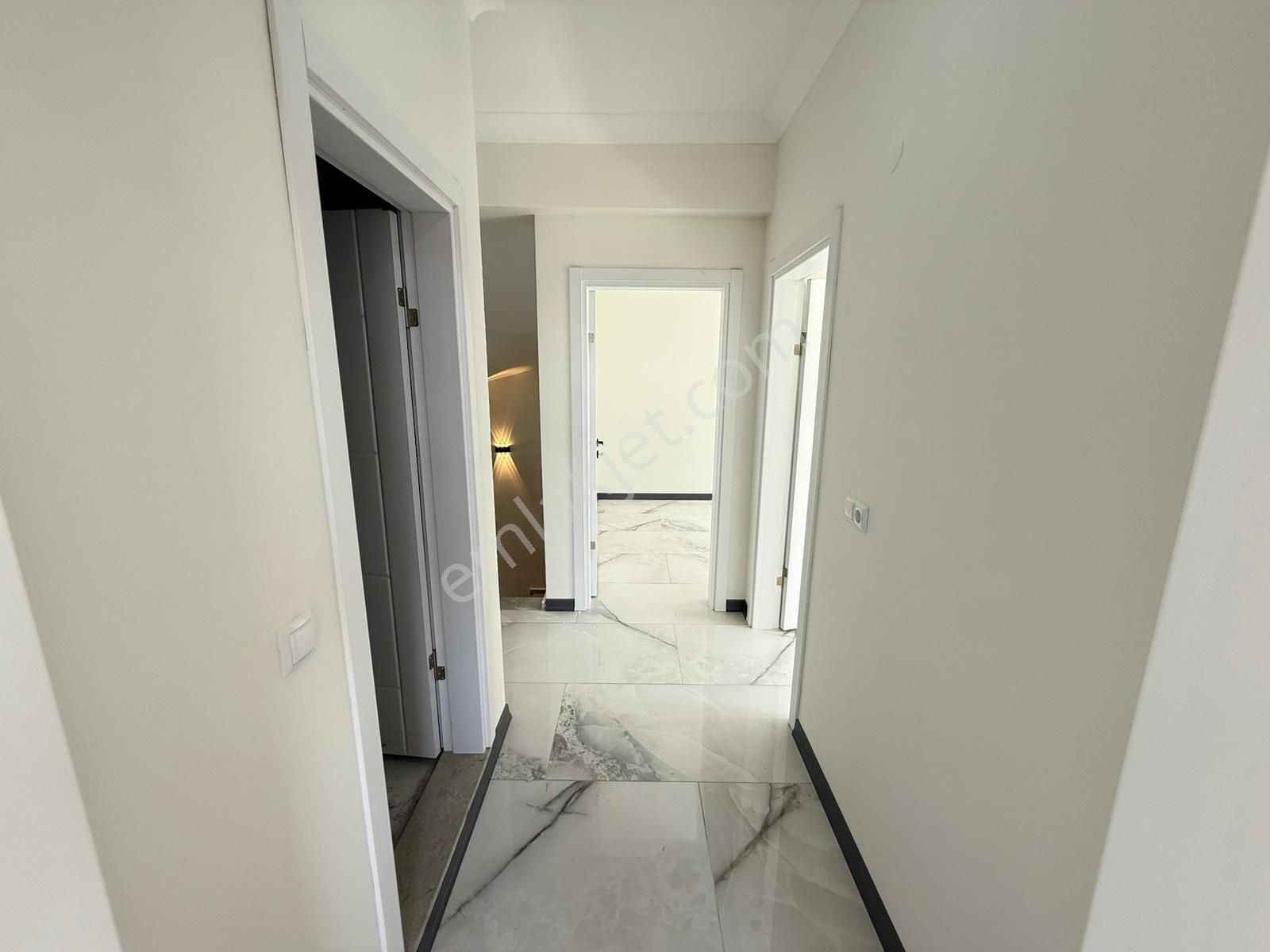 Karasu Aziziye Mah. Müstakil Bahçe Kullanımlı, Havuzlu Site İçi 3+1 Satılık Sıfır Villa - Görsel 15
