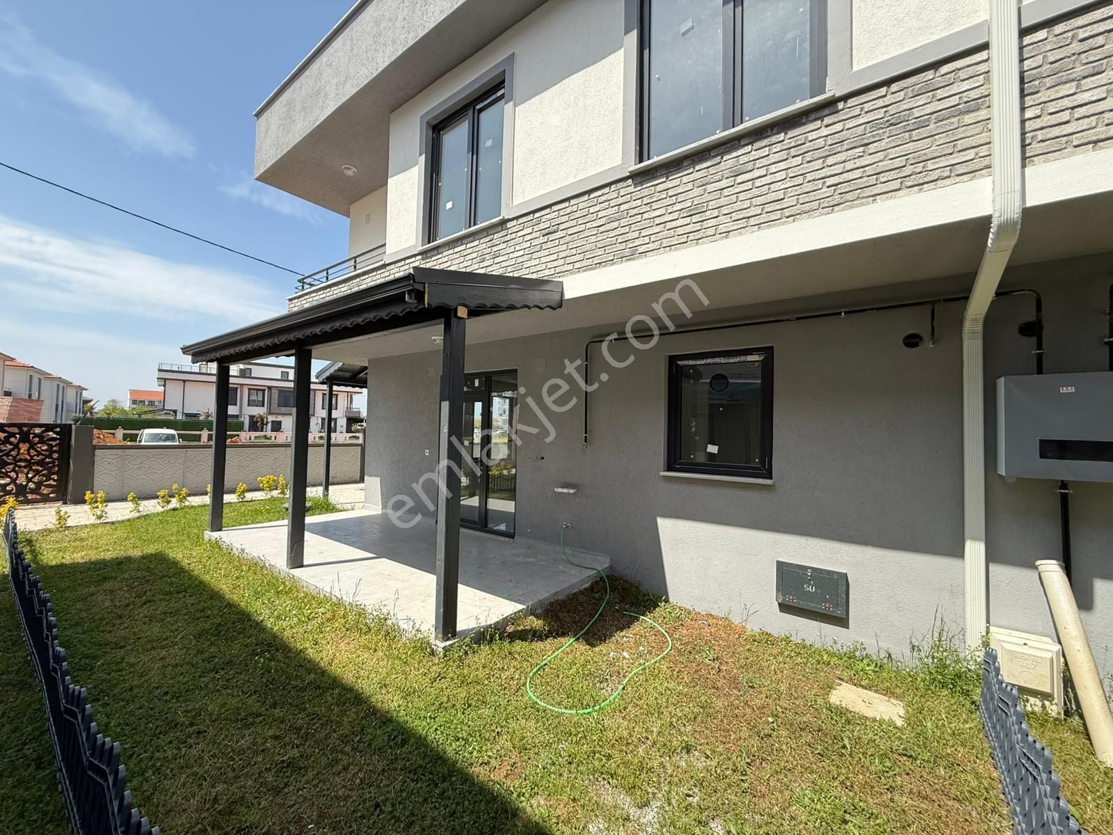 Karasu Aziziye Mah. Müstakil Bahçe Kullanımlı, Havuzlu Site İçi 3+1 Satılık Sıfır Villa - Görsel 27