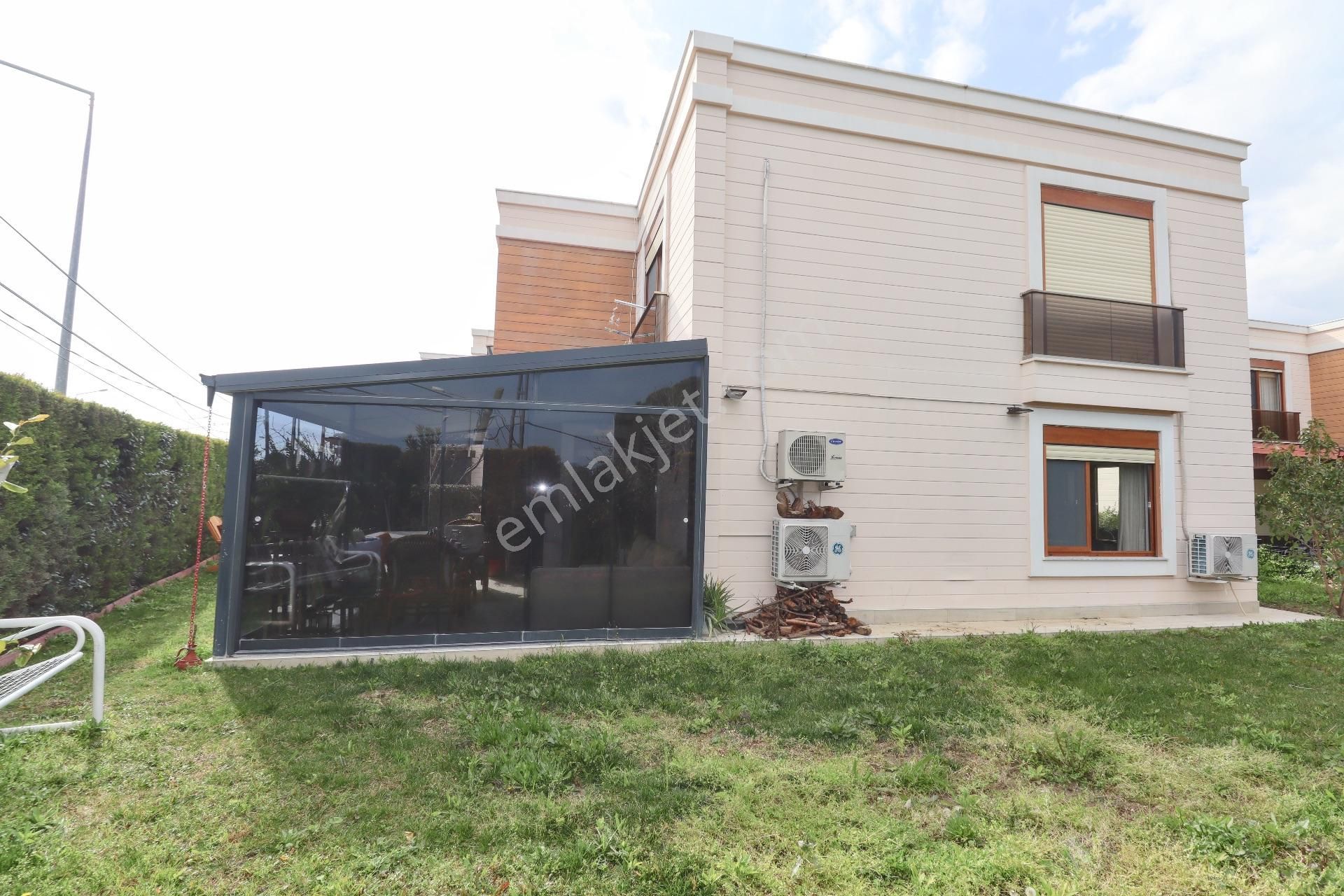 Güre'de Güvenlikli Site İçerisinde Satılık Tek Müstakil Villa - Görsel 9