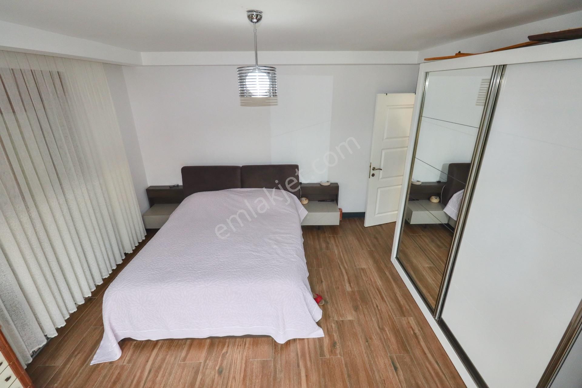 Güre'de Güvenlikli Site İçerisinde Satılık Tek Müstakil Villa - Görsel 26