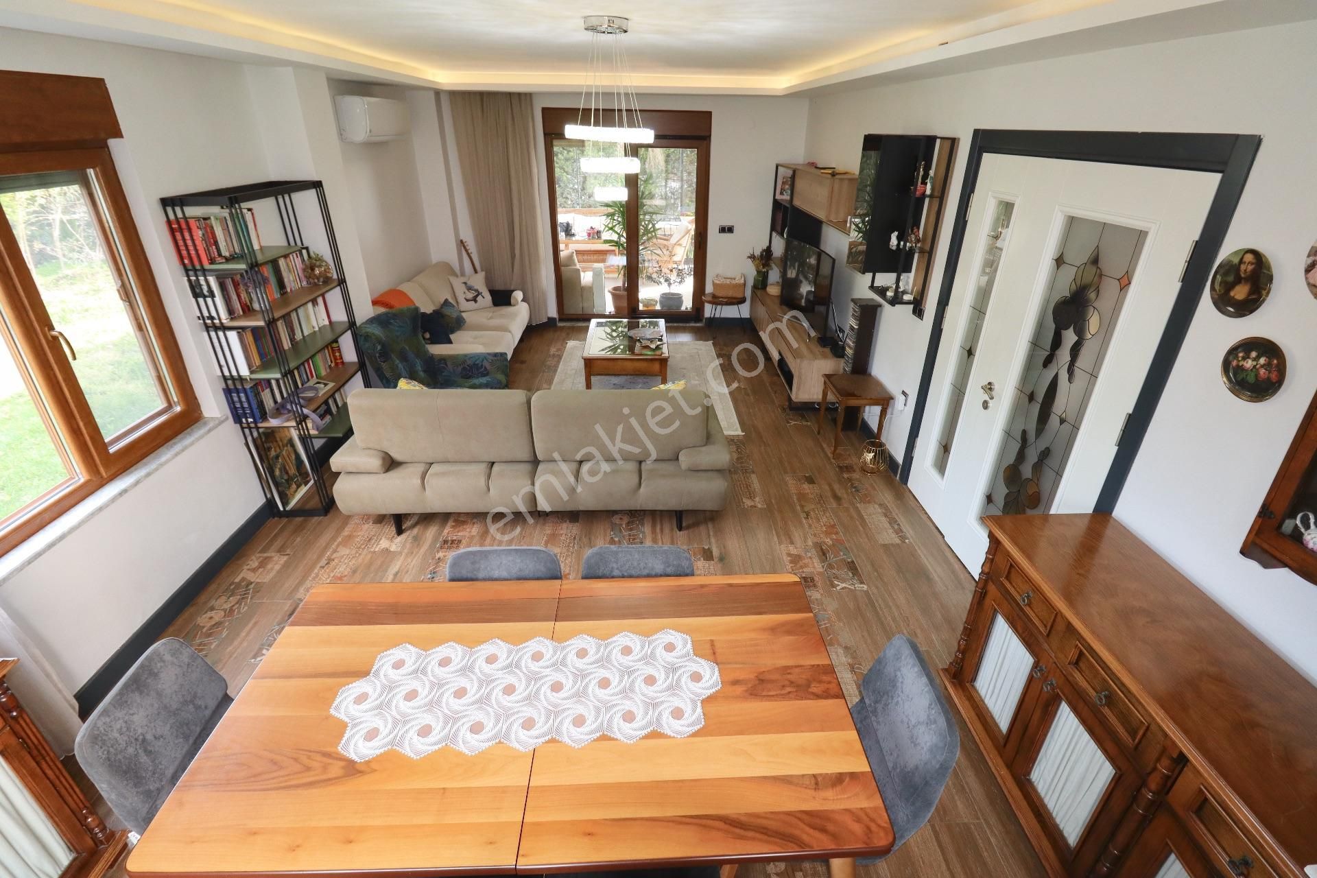Güre'de Güvenlikli Site İçerisinde Satılık Tek Müstakil Villa - Görsel 17