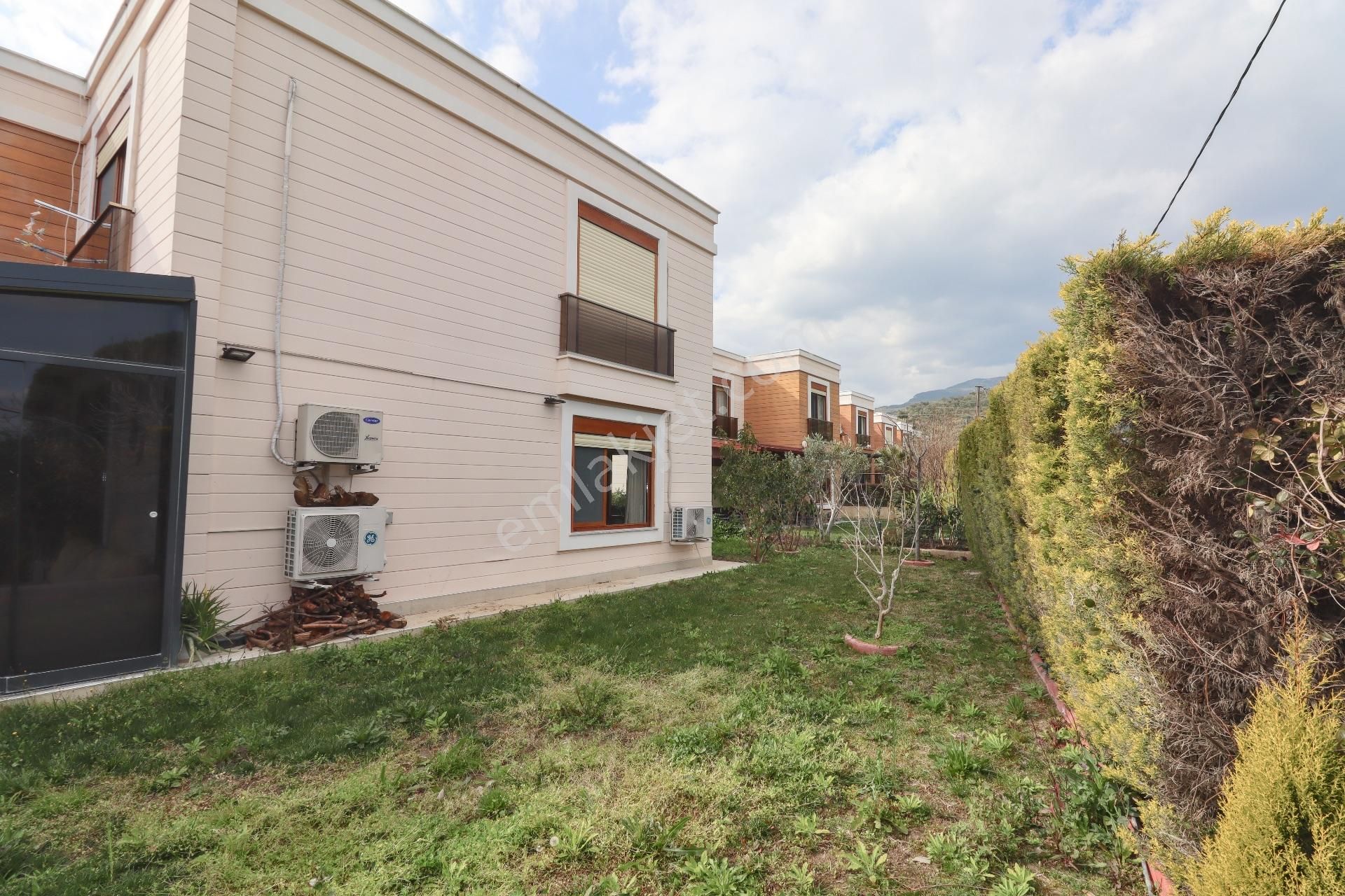 Güre'de Güvenlikli Site İçerisinde Satılık Tek Müstakil Villa - Görsel 8